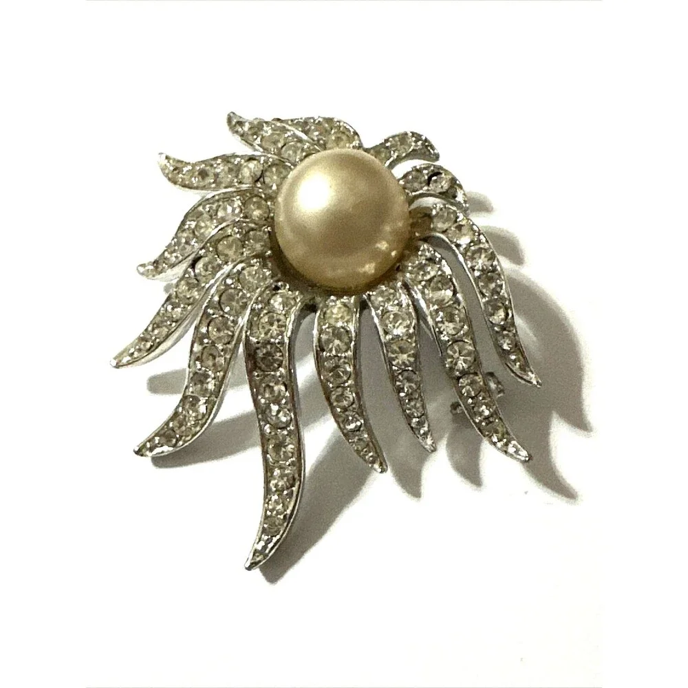 Vintage Celebrity NY Silver Tone Rhinestone Faux Pearl Sunburst Brooch Pin 2